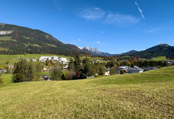GRUNDSTÜCK