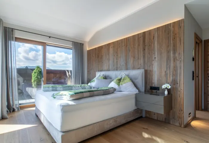 SCHLAFZIMMER