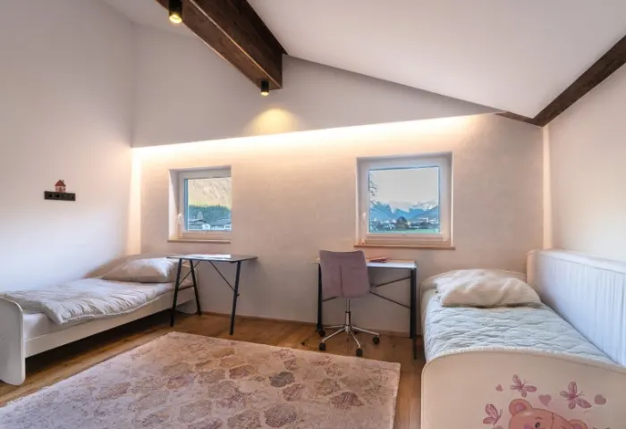 KINDERSCHLAFZIMMER