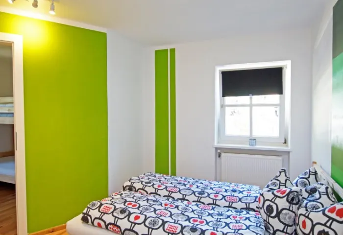SCHLAFZIMMER