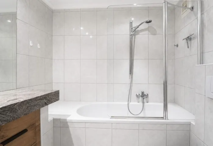 BADEWANNE