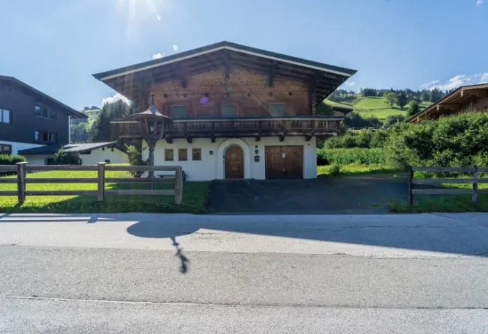 AUSSENANSICHT