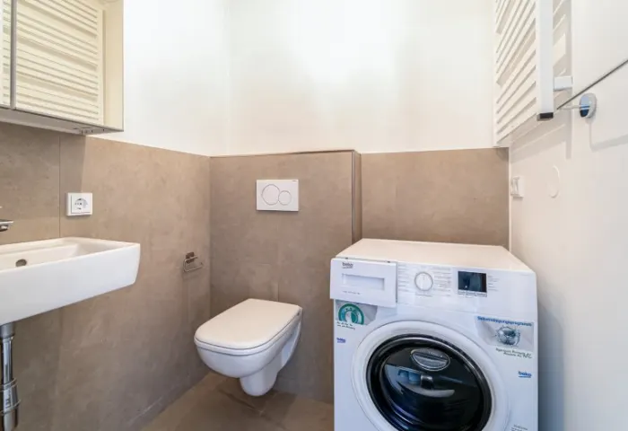 BADEZIMMER OG